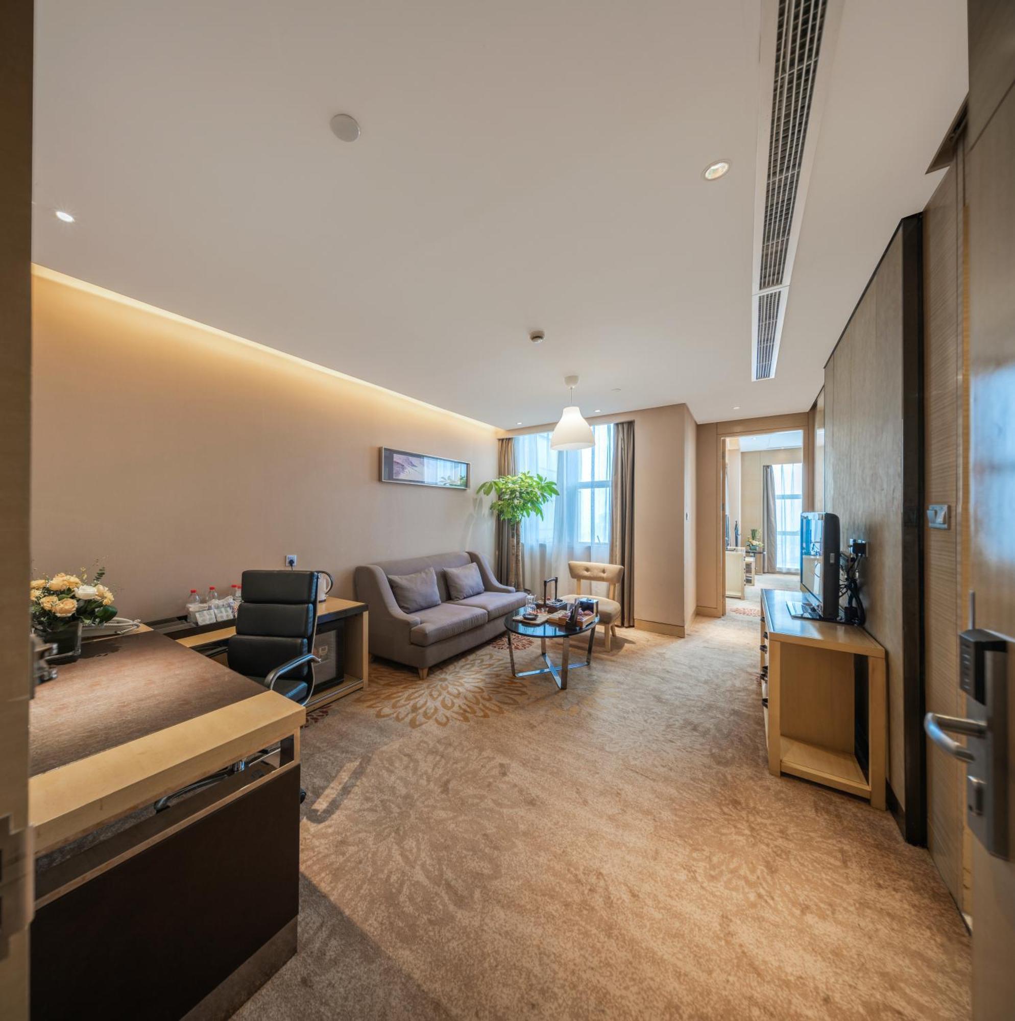 Grand Skylight International Hotel Ganzhou Chang Zhen Avenue Exterior photo